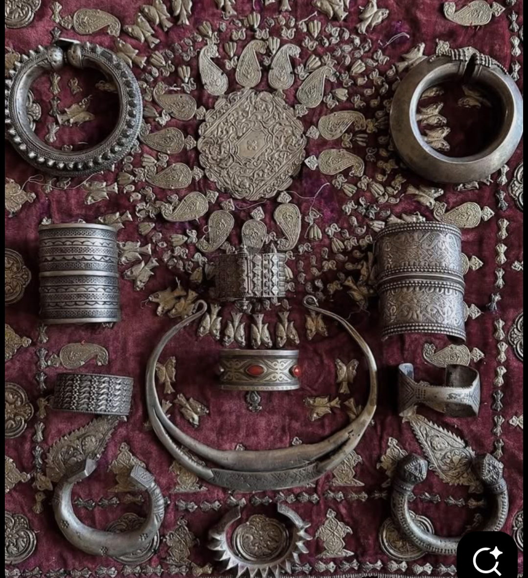 ACCESSORIES